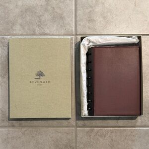 NIB Levenger Circa Junior Leather Discbound Notebook - Oxblood